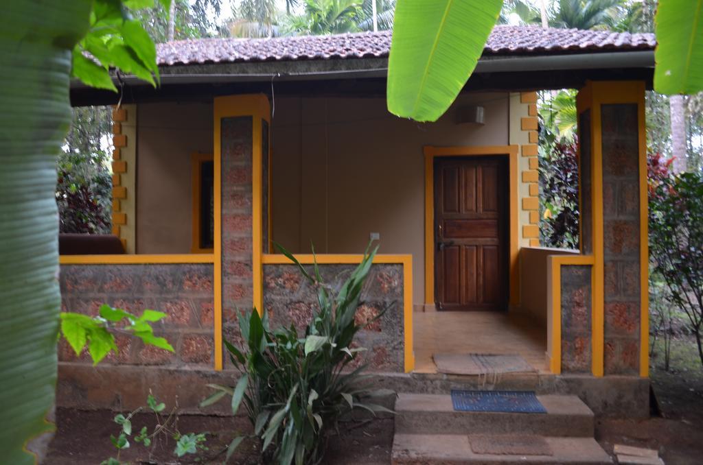 Dudhsagar Plantation Villa Cormonem Room photo